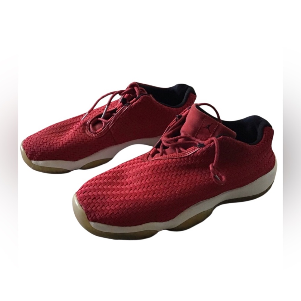 Jordan Nike Air Future Low Boys  size 7y